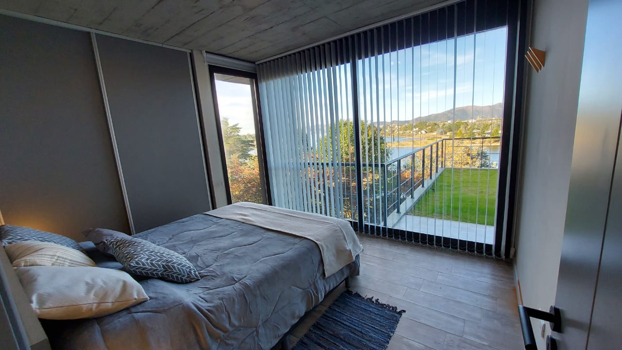Dormitorio de casa aterrazada de 2 dormitorios en Lunalba - imagen 6
